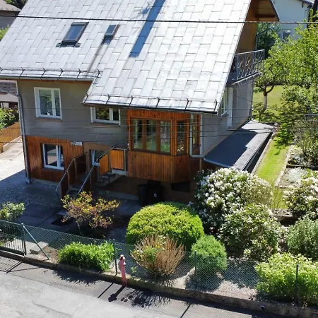 Apartament Ada & *